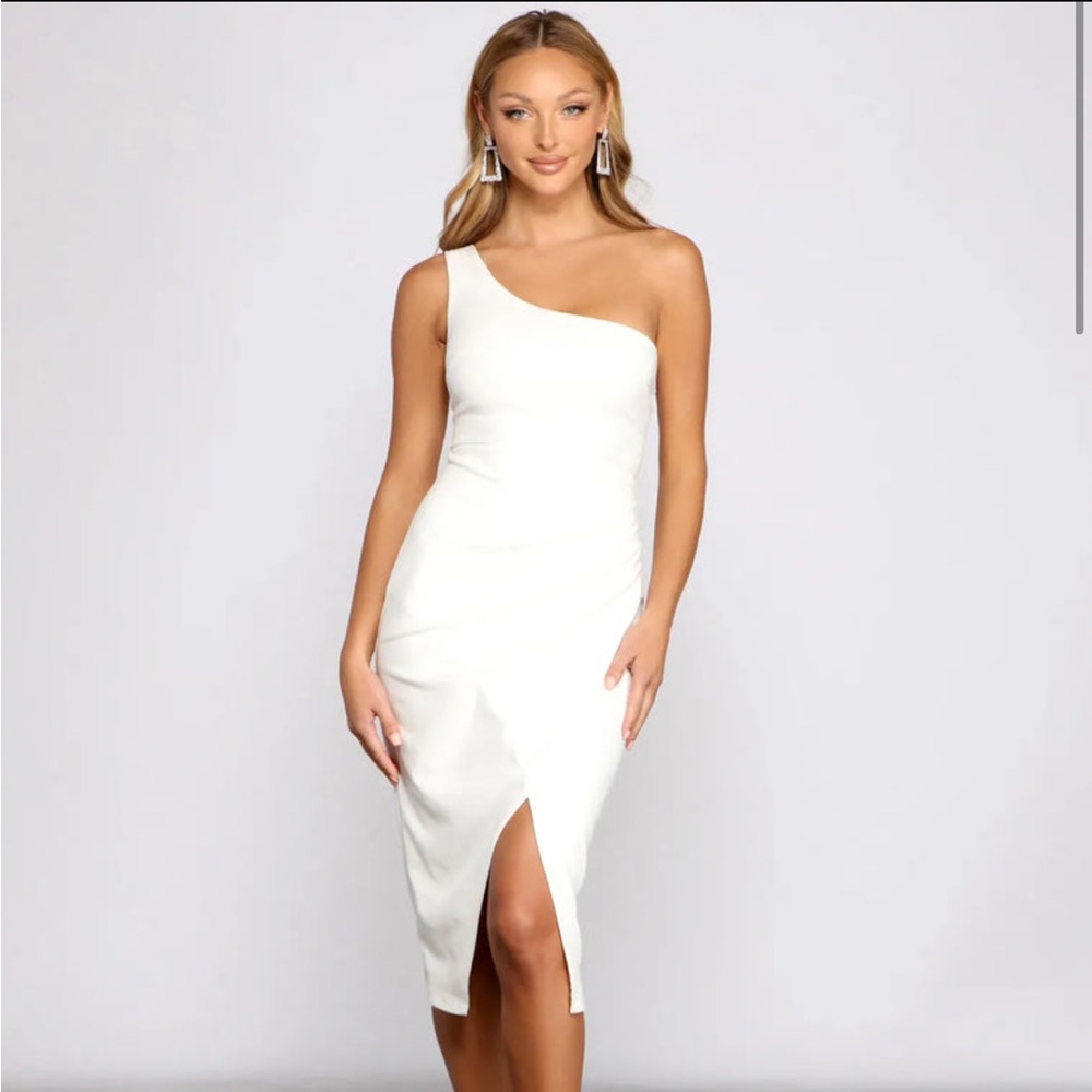 Marissa Asymmetrical  White One-Shoulder Dress Midi
